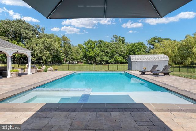 116 HERMITAGE BLVD, Berryville, VA 22611