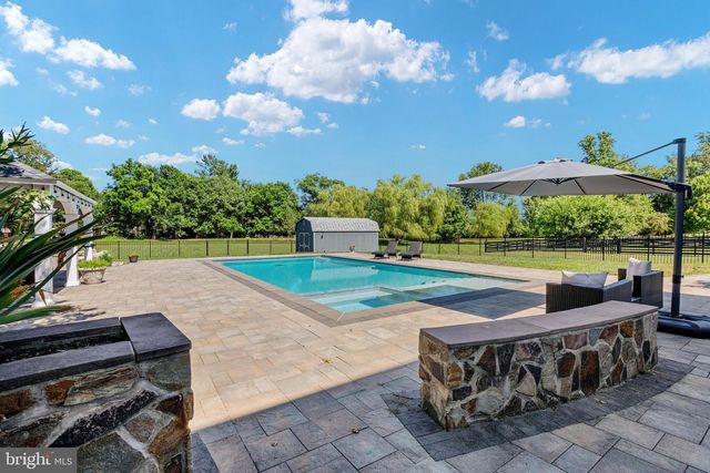 116 HERMITAGE BLVD, Berryville, VA 22611