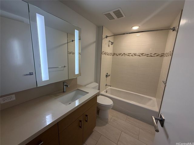 555 South Street 1804, Honolulu, HI 96813