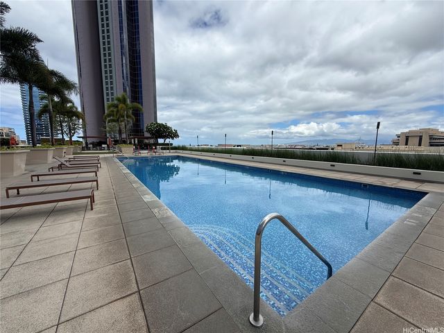 555 South Street 1804, Honolulu, HI 96813