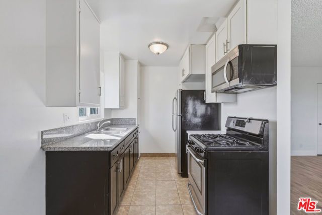 5117 Crenshaw Boulevard 7, Los Angeles, CA 90043