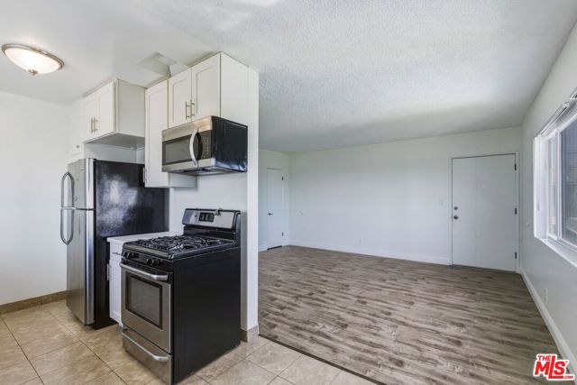 5117 Crenshaw Boulevard 7, Los Angeles, CA 90043