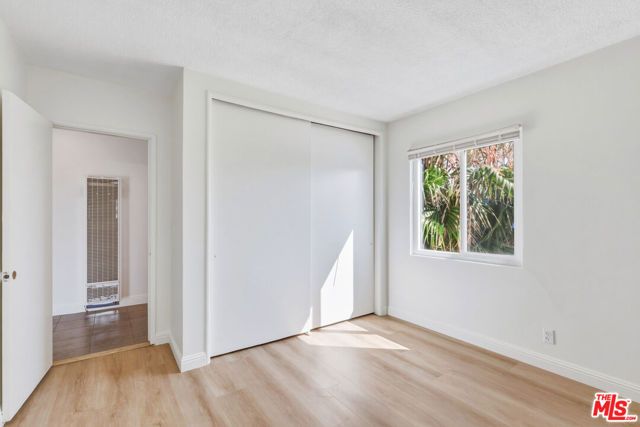 5117 Crenshaw Boulevard 7, Los Angeles, CA 90043