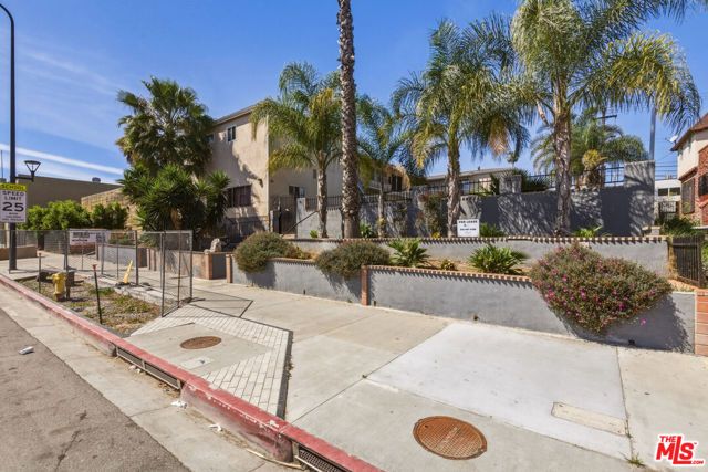 5117 Crenshaw Boulevard 7, Los Angeles, CA 90043