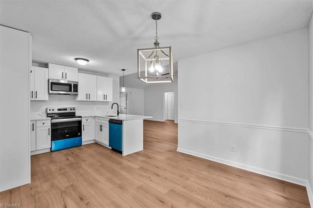 6 Woodfon Drive, Thomasville, NC 27360
