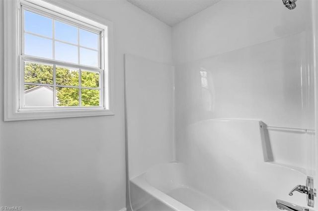 6 Woodfon Drive, Thomasville, NC 27360