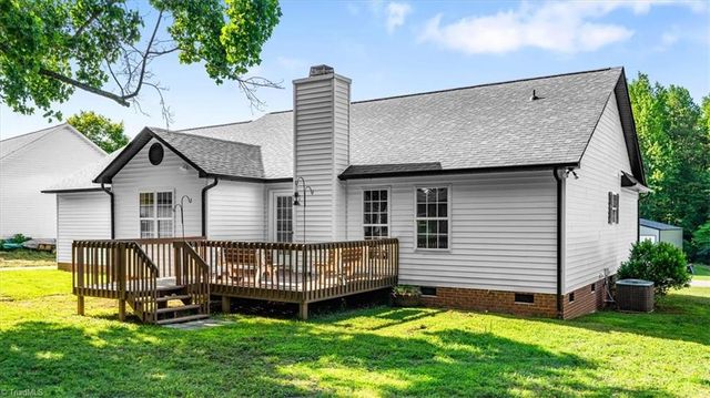 6 Woodfon Drive, Thomasville, NC 27360