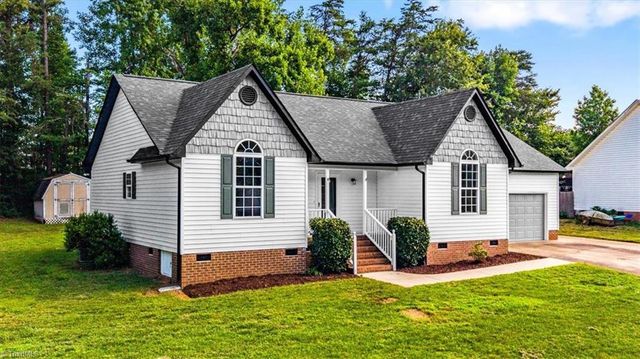 6 Woodfon Drive, Thomasville, NC 27360