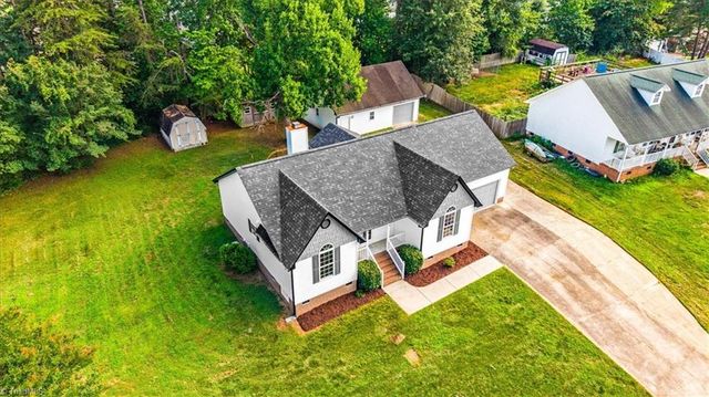 6 Woodfon Drive, Thomasville, NC 27360