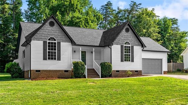 6 Woodfon Drive, Thomasville, NC 27360