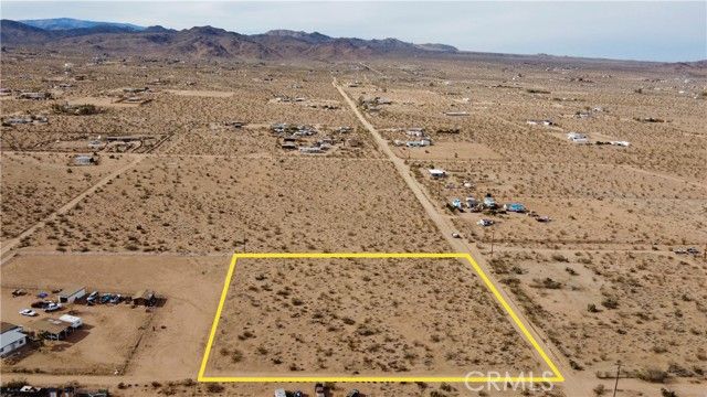 56679 Cone Boulevard, Landers, CA 92285