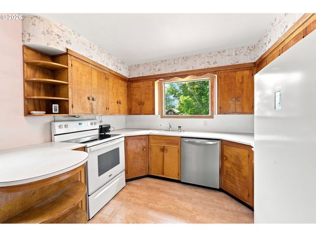 470 MILLER St, Salem, OR 97302
