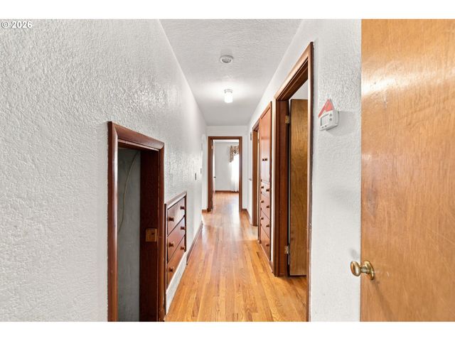 470 MILLER St, Salem, OR 97302