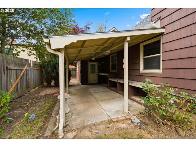 470 MILLER St, Salem, OR 97302