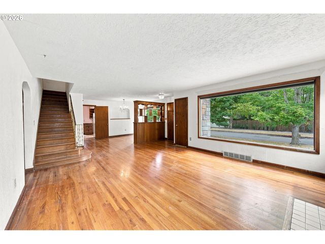 470 MILLER St, Salem, OR 97302