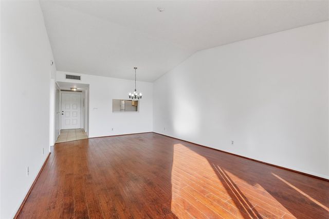 3051 Holiday Springs Blvd 204, Margate, FL 33063