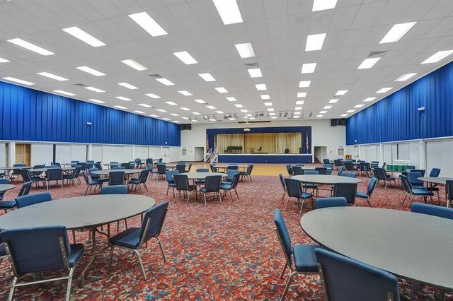 3051 Holiday Springs Blvd 204, Margate, FL 33063