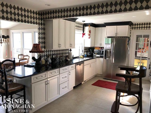 709 Middlesex Road, Grosse Pointe Park, MI 48230