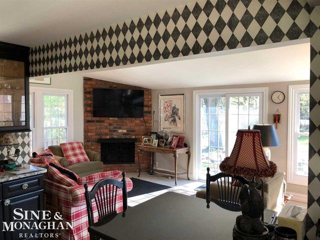 709 Middlesex Road, Grosse Pointe Park, MI 48230