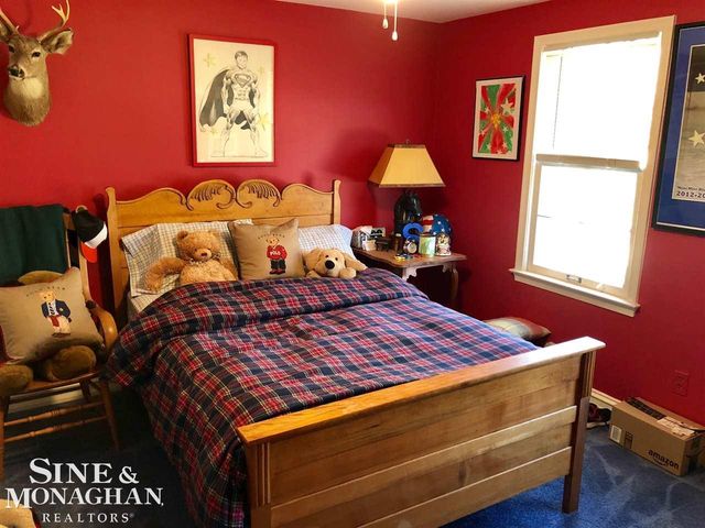 709 Middlesex Road, Grosse Pointe Park, MI 48230