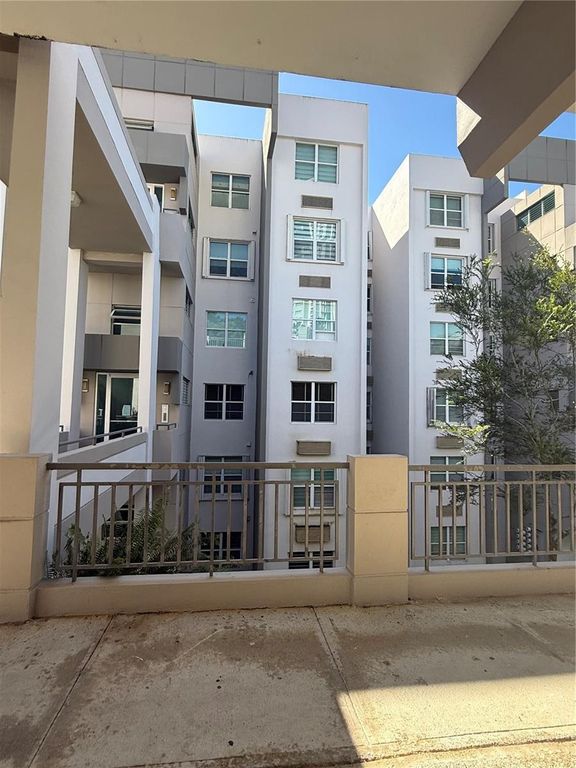 Image 1 of property listing at 199 LAS CUMBRES 2104, San Juan, PR 00926