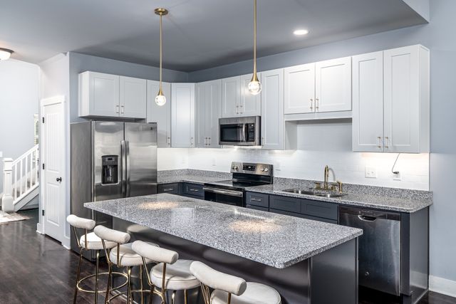 2175 Nectar Ln, Columbia, TN 38401