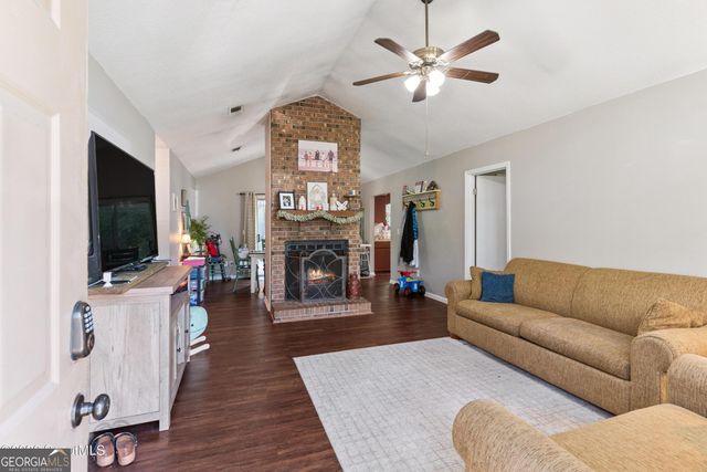 310 Buck Trc, Brunswick, GA 31524
