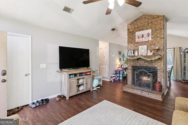 310 Buck Trc, Brunswick, GA 31524