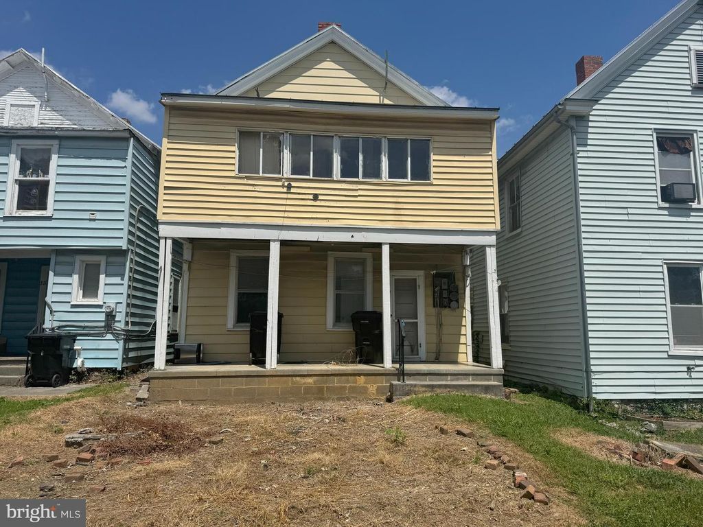 315 NATIONAL AVE, Winchester, VA 22601
