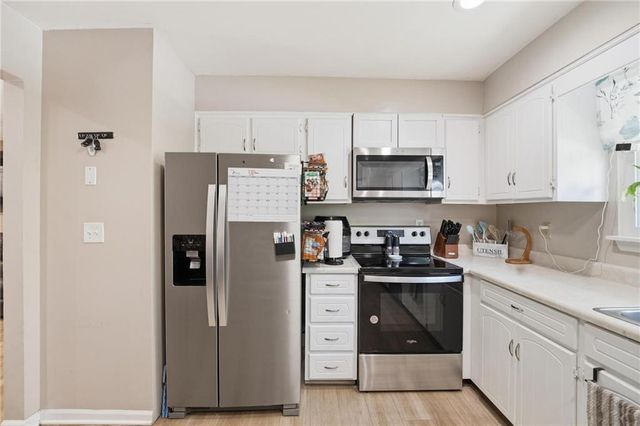 2916 S 14th Street, Leavenworth, KS 66048