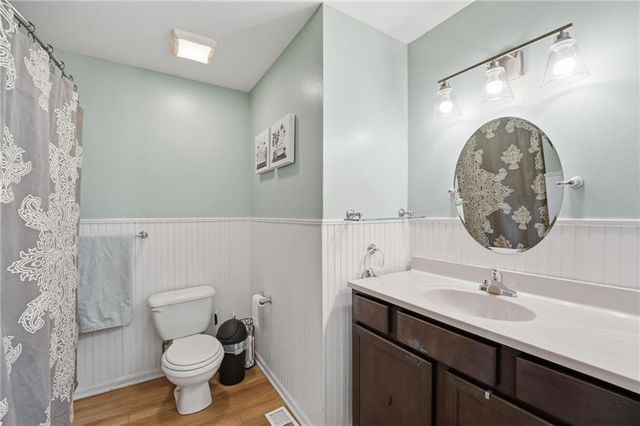 2916 S 14th Street, Leavenworth, KS 66048