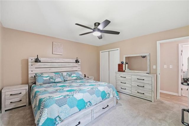 2916 S 14th Street, Leavenworth, KS 66048