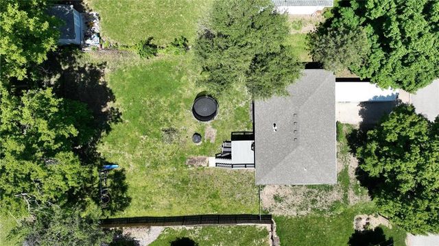 2916 S 14th Street, Leavenworth, KS 66048