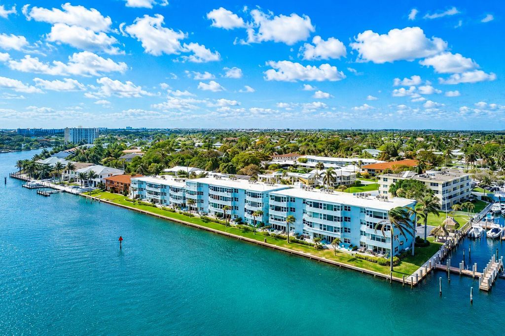 2800 NE 30th Avenue 11c, Lighthouse Point, FL 33064