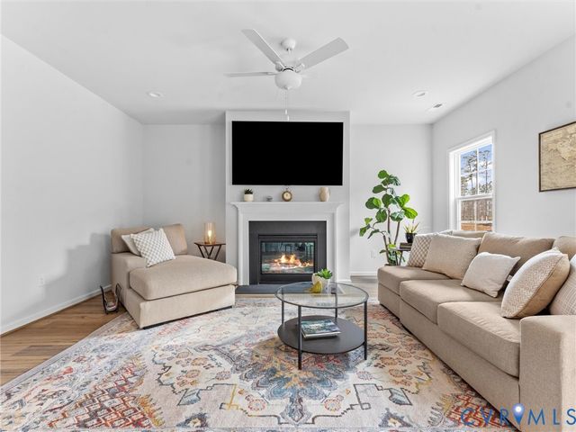 6460 Quinlynn Pl, Chesterfield, VA 23112