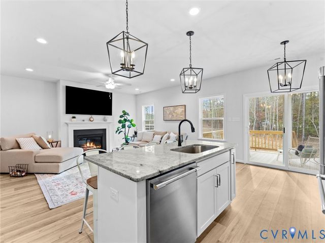 6460 Quinlynn Pl, Chesterfield, VA 23112