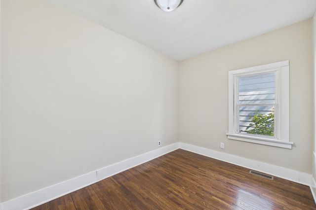 3450 Emerson Avenue N, Minneapolis, MN 55412