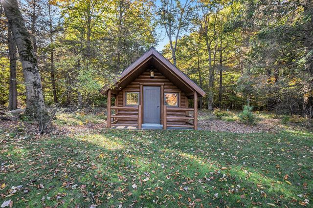 3424 Scenic Drive, North Muskegon, MI 49445