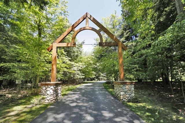 3424 Scenic Drive, North Muskegon, MI 49445