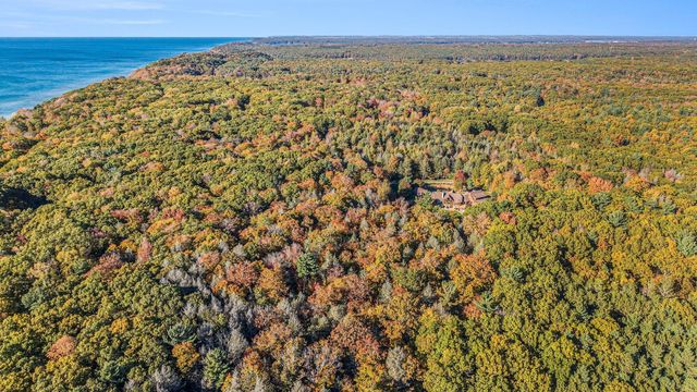 3424 Scenic Drive, North Muskegon, MI 49445