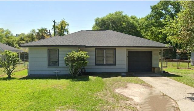 409 Bridal Wreath Avenue, Orange, TX 77630