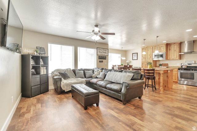13038 S TOWER RIDGE DR, Riverton, UT 84096