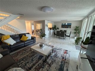 10247 NW 51st Ter 10247, Doral, FL 33178