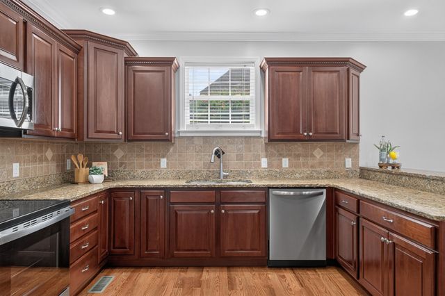 6924 Neville Drive, Ooltewah, TN 37363
