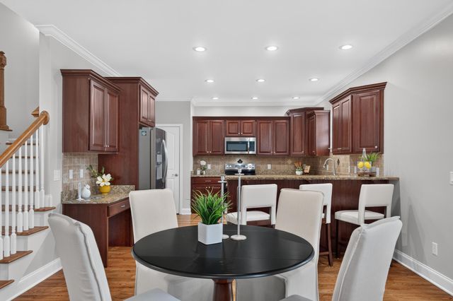 6924 Neville Drive, Ooltewah, TN 37363