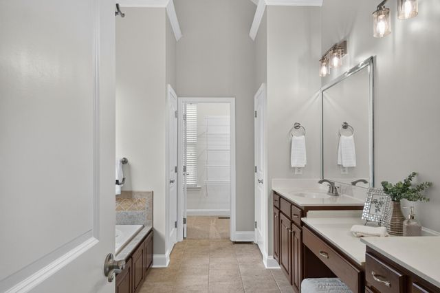 6924 Neville Drive, Ooltewah, TN 37363