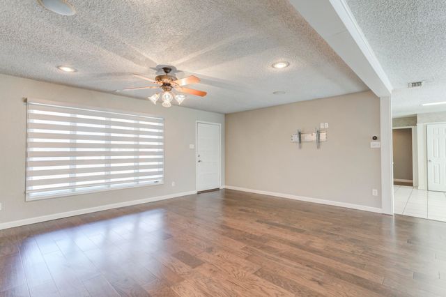 5407 7th Street, Lubbock, TX 79416