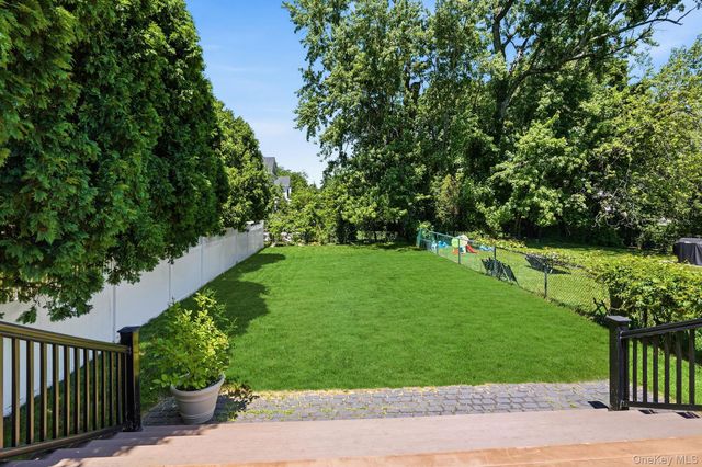 228 Central Avenue, Rye, NY 10580