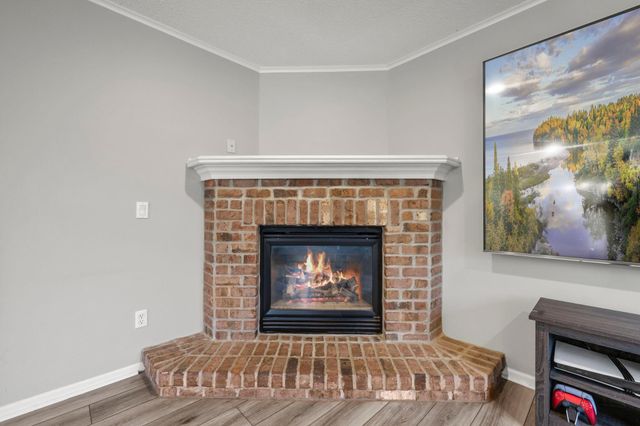 1672 Windsor Drive S, Shakopee, MN 55379