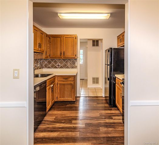 405 Bentley Court, Brewster, NY 10509